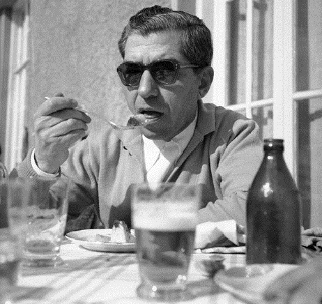 Lucky Luciano Eating